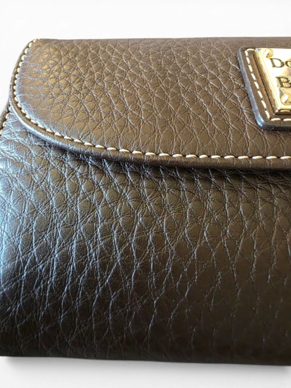 NWT Dooney & Bourke Brown T Moro Pebbled Leather Continental Wallet Clutch - Picture 4 of 13